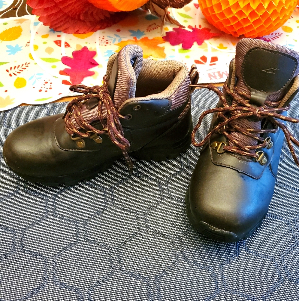 Boys Thinsulate Hiking Boots sz 3